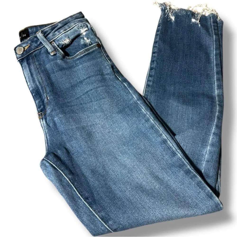 Just Black Women's Straight Leg Distressed Medium Light Blue Classic Denim Jeans - Picture 12 of 13